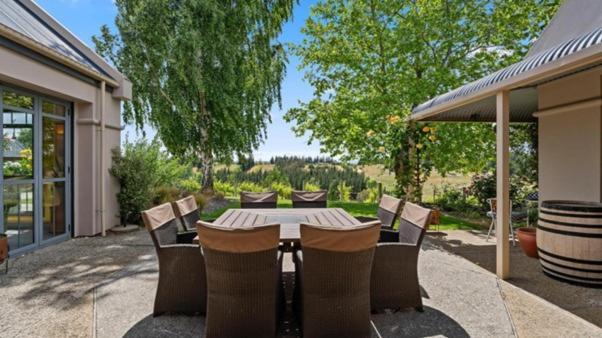 Hawkdun Rise Vineyard & Accommodation Alexandra Esterno foto